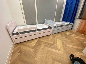trundle bed
